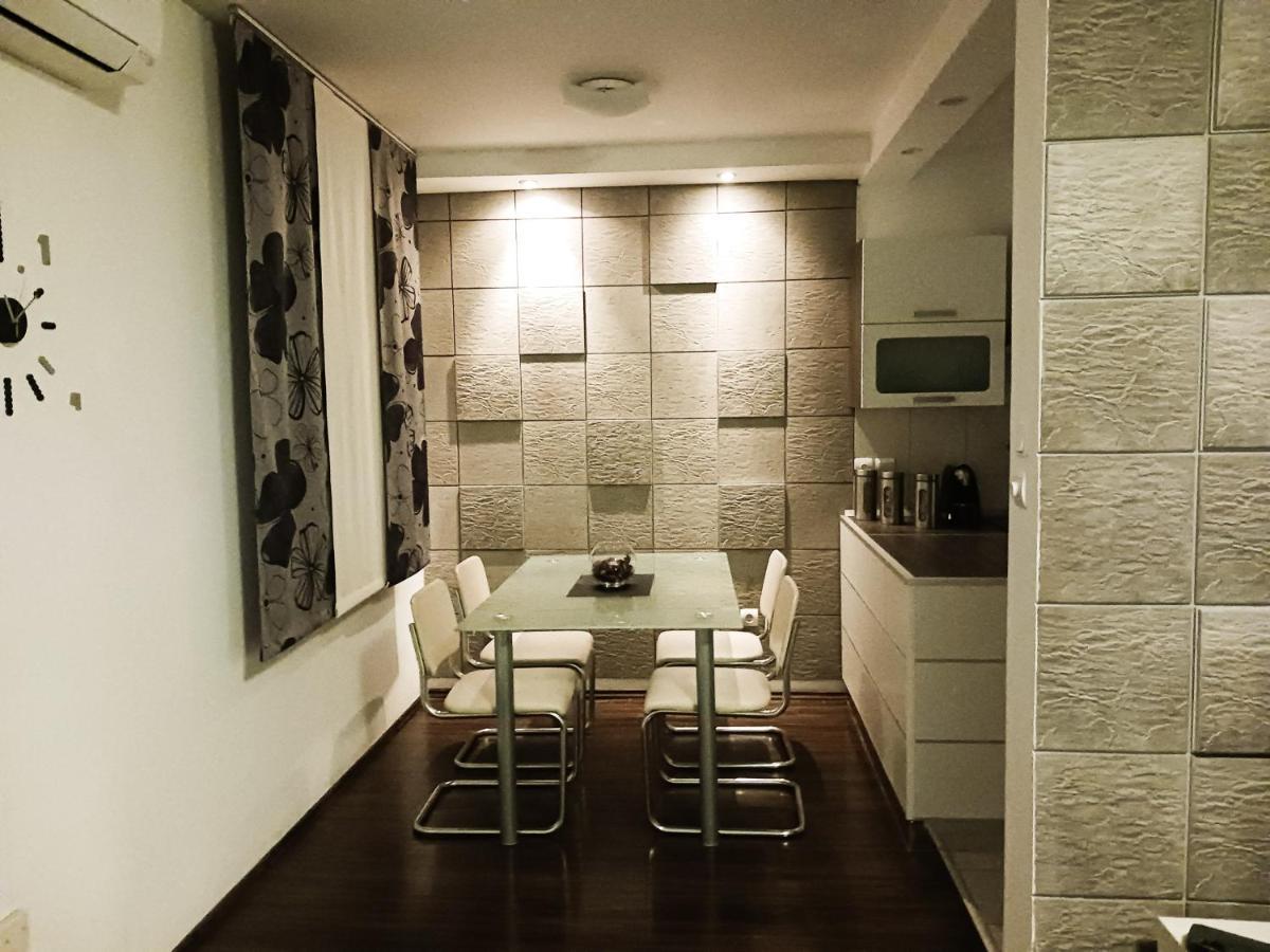 Appartement Familyhouse à Pula Extérieur photo
