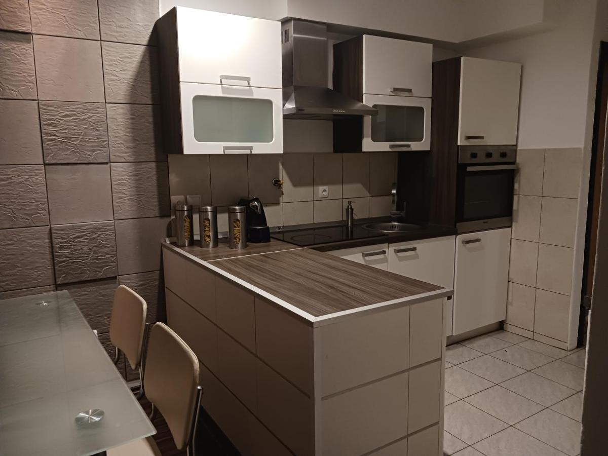 Appartement Familyhouse à Pula Extérieur photo